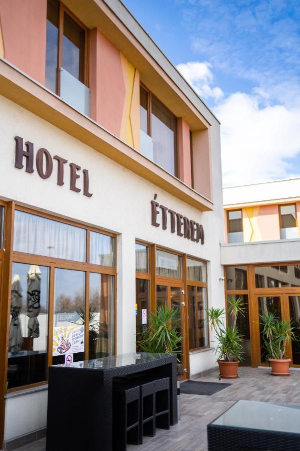 Dabas Hotel المظهر الخارجي الصورة